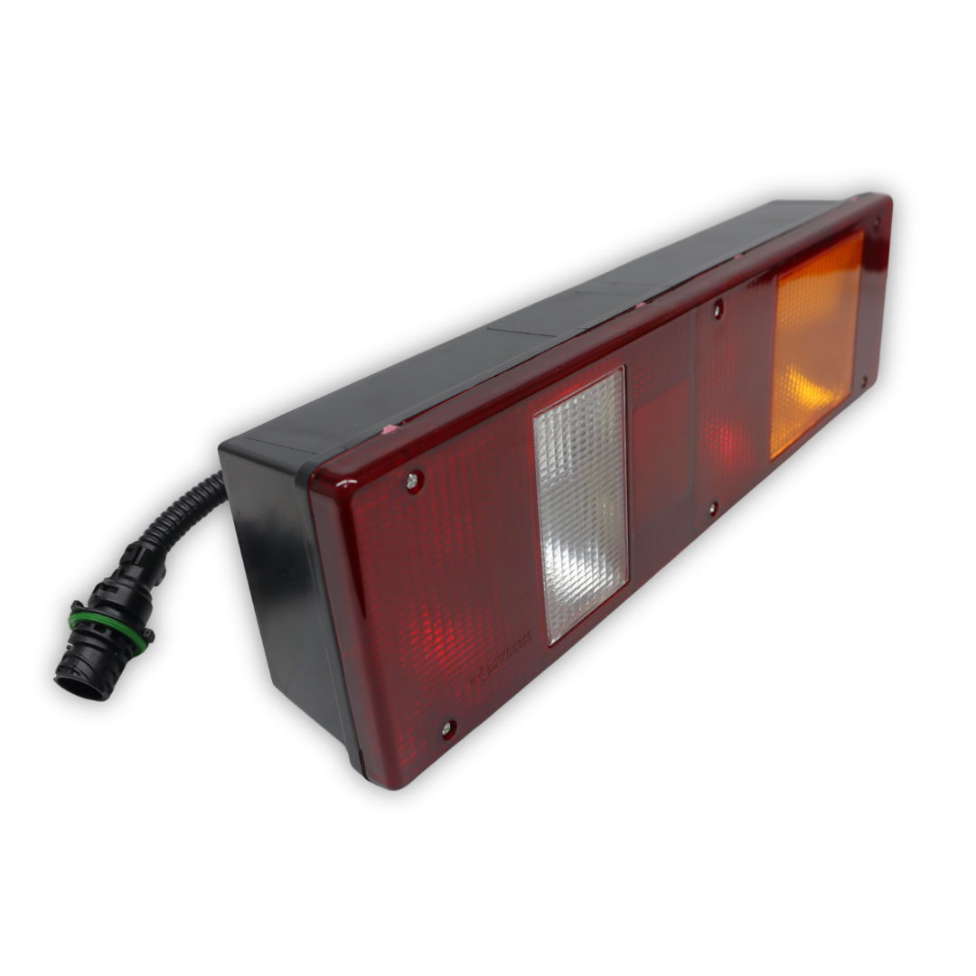 Фонарь задний MAZ \ KAMAZ EURO \прав.\ кабель с разъёмом AMP \ST\ Фонарь задний MAZ \ KAMAZ EURO \прав.\ кабель с разъёмом AMP \ST\