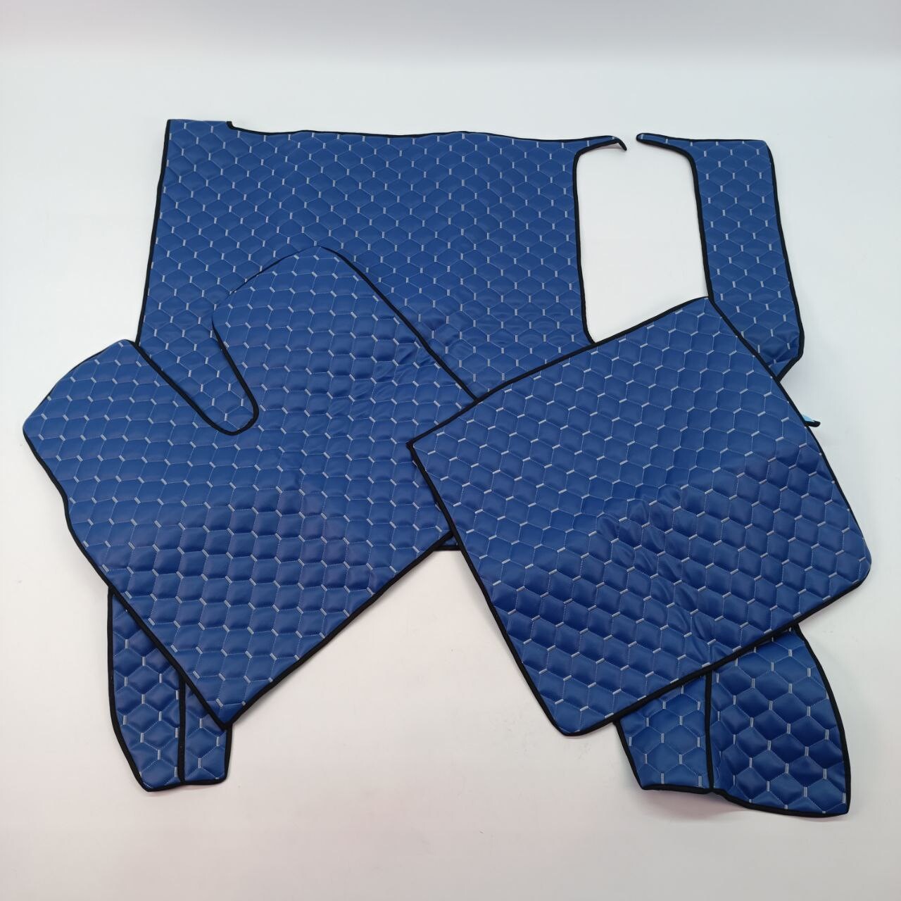 Коврик Экокожа MAN TGX 2008 -2017; 2 ящ.,АКПП,МКПП, синий,