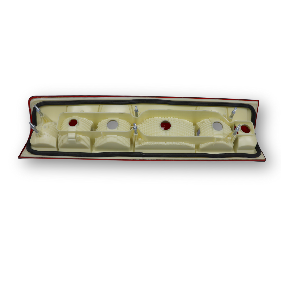 Фонарь задний IVECO DAILY (2006→) \прав.\ Фонарь задний IVECO DAILY (2006→) \прав.\