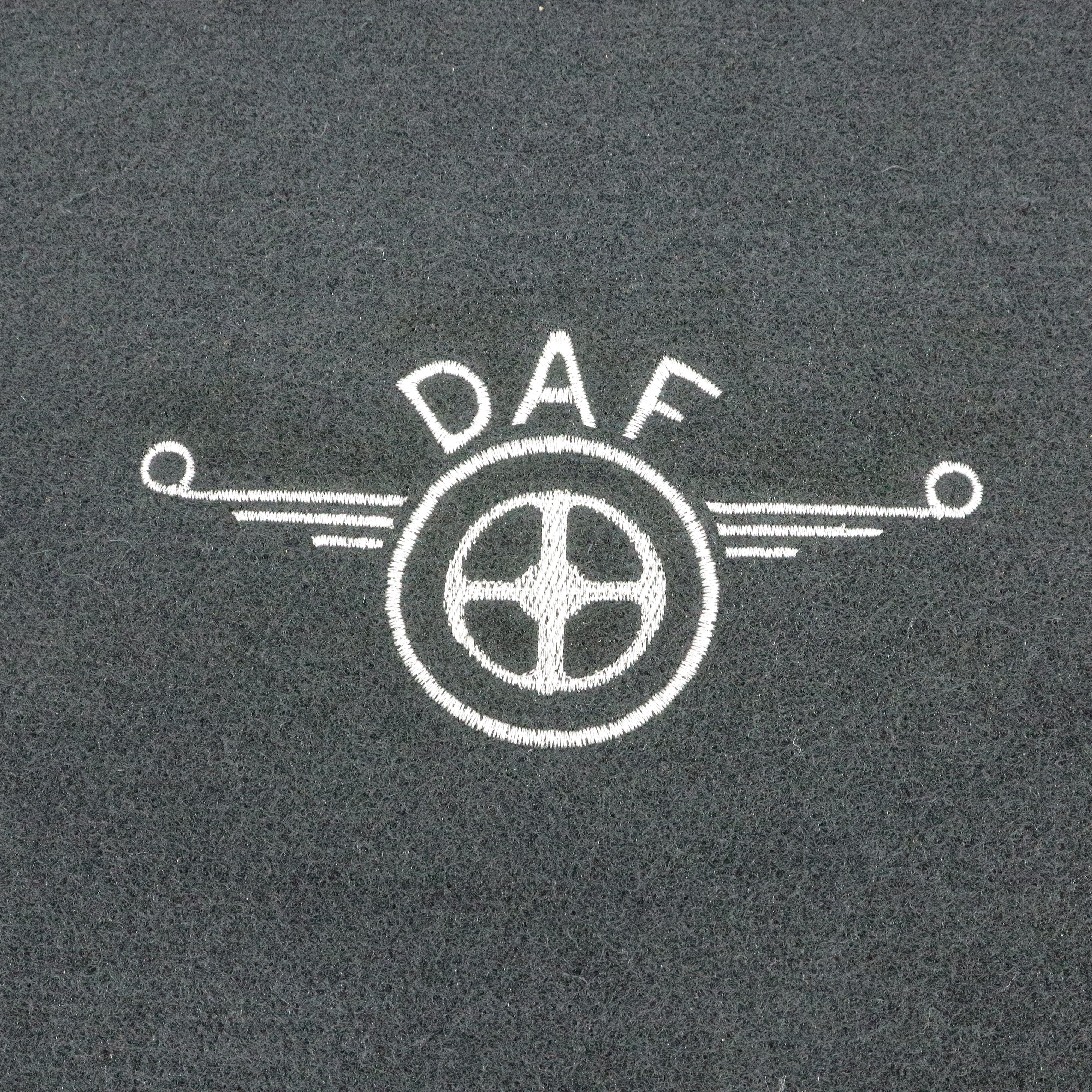 Полка кабины DAF XF 95\Graphite\