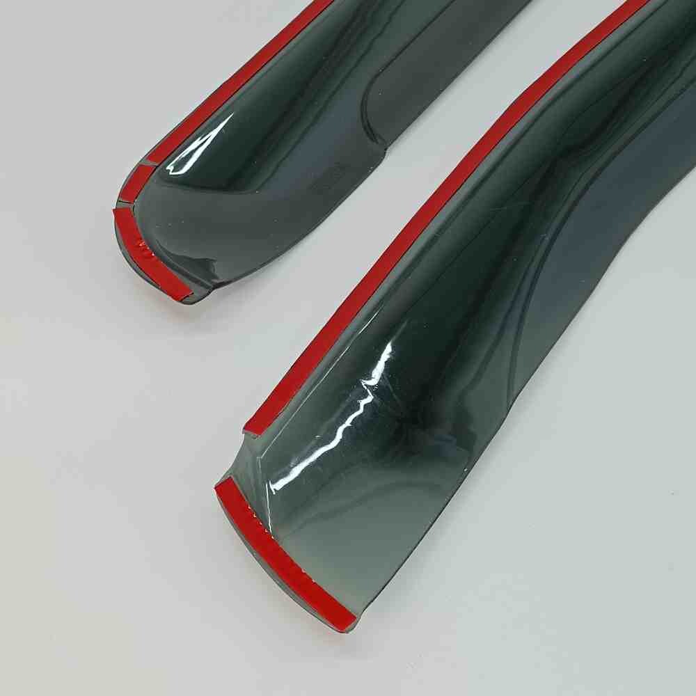 Ветровик VOLVO FH 2015-2024; Черный .Накладной. Ветровик VOLVO FH 2015-2024; Черный .Накладной.