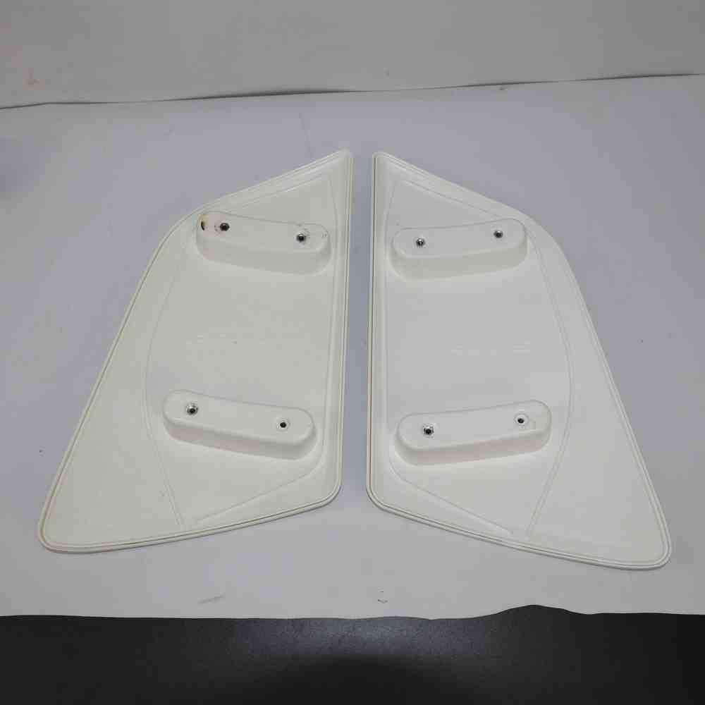 Дефлектор RENAULT T (L+R)