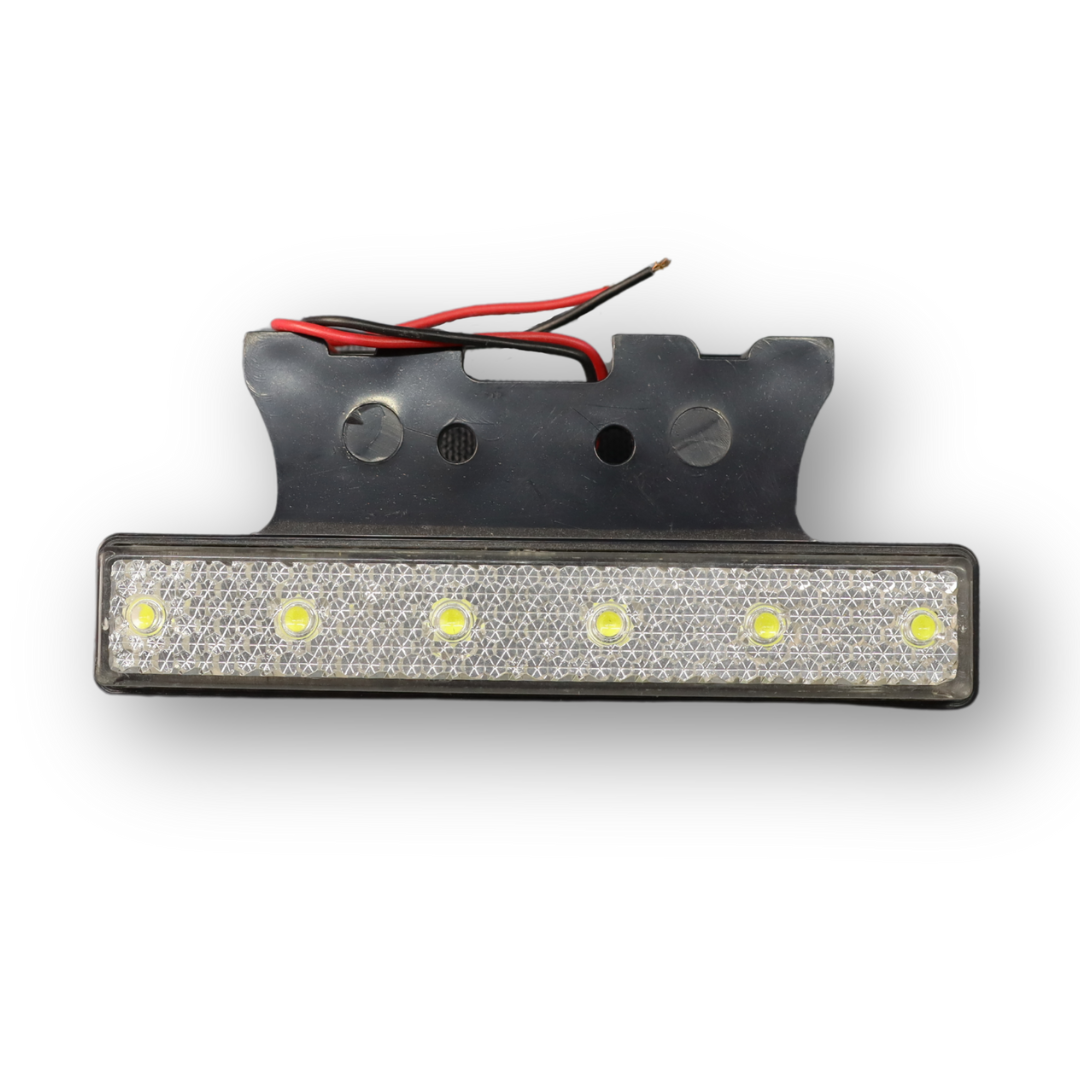 Ліхтарик габаритний 24V білий L0135 (115*20* 50) Ліхтарик габаритний 24V білий L0135 (115*20* 50)