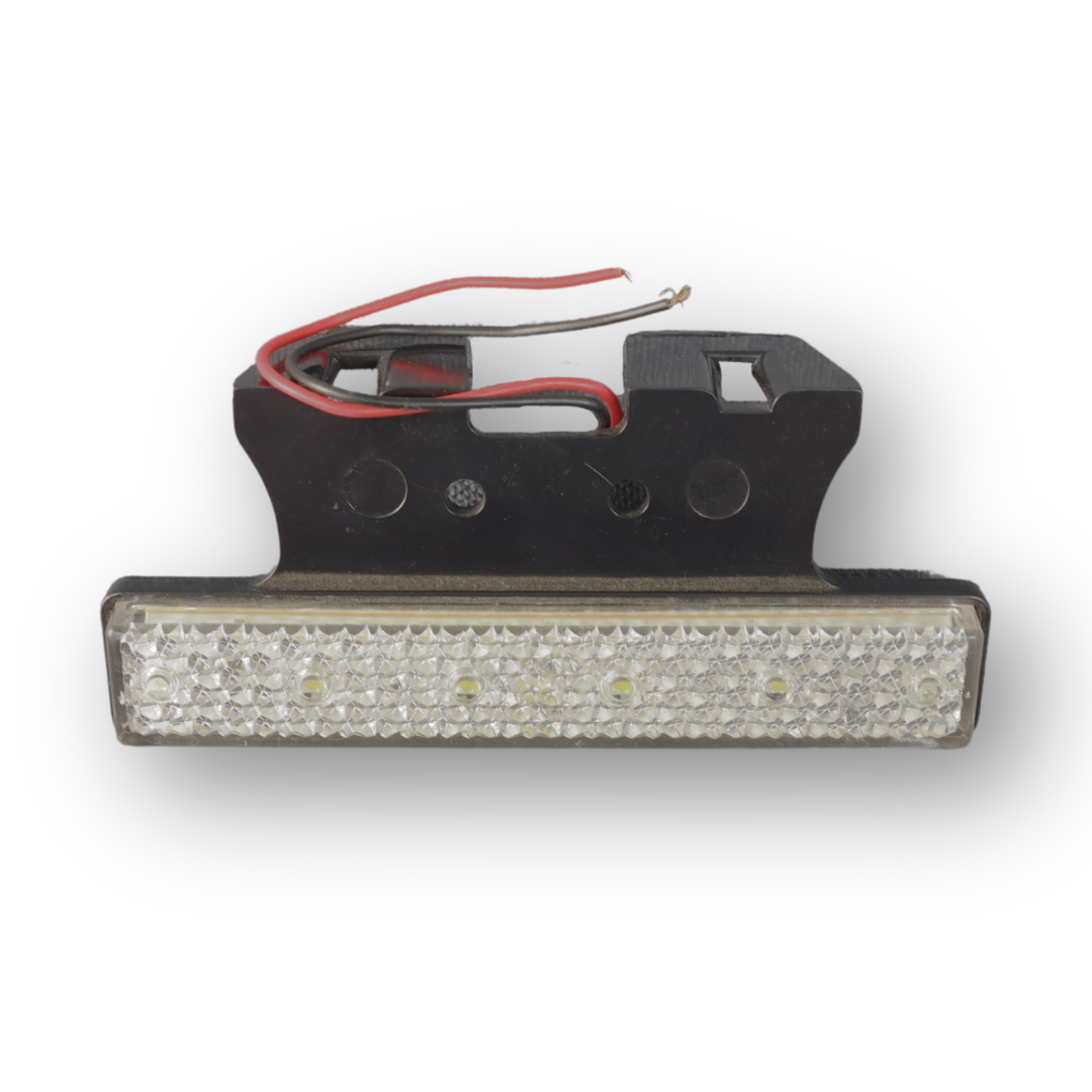 Ліхтарик габаритний 24V білий L0135 (115*20* 50) Ліхтарик габаритний 24V білий L0135 (115*20* 50)