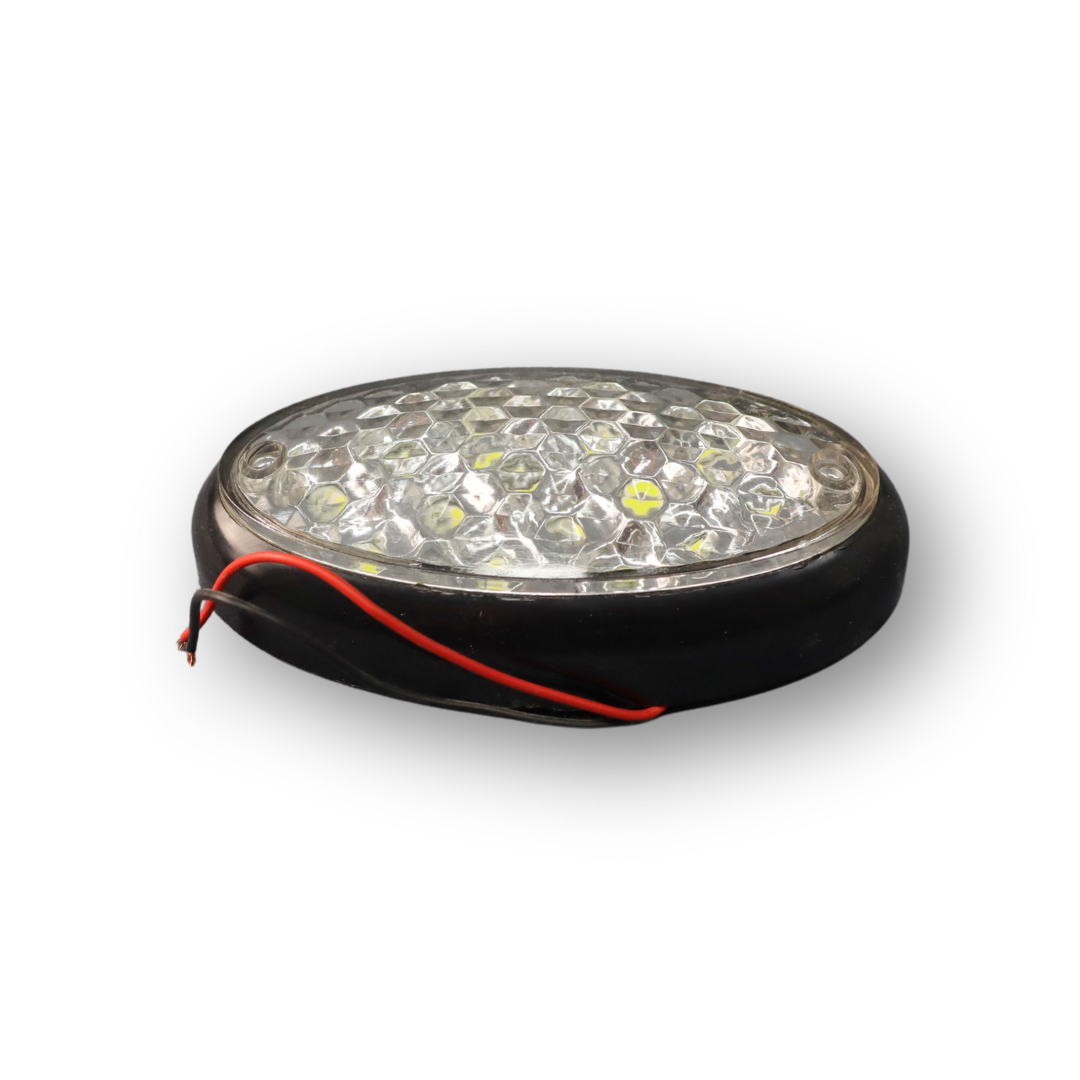 Фонарик габаритный 24V белый L0136 (88*62) Фонарик габаритный 24V белый L0136 (88*62)