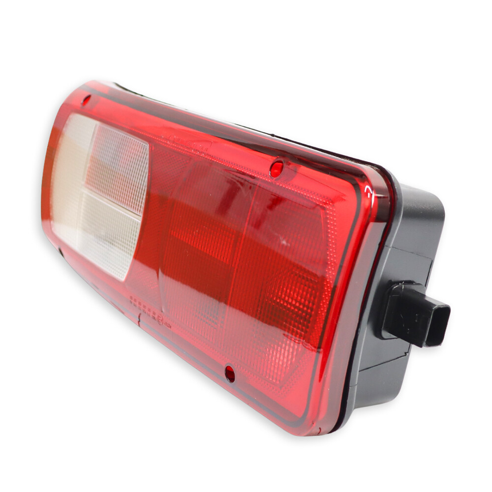 Фонарь задний DAF XF105 Euro 6 (2013→) \левый\ с разъемом "AMP"