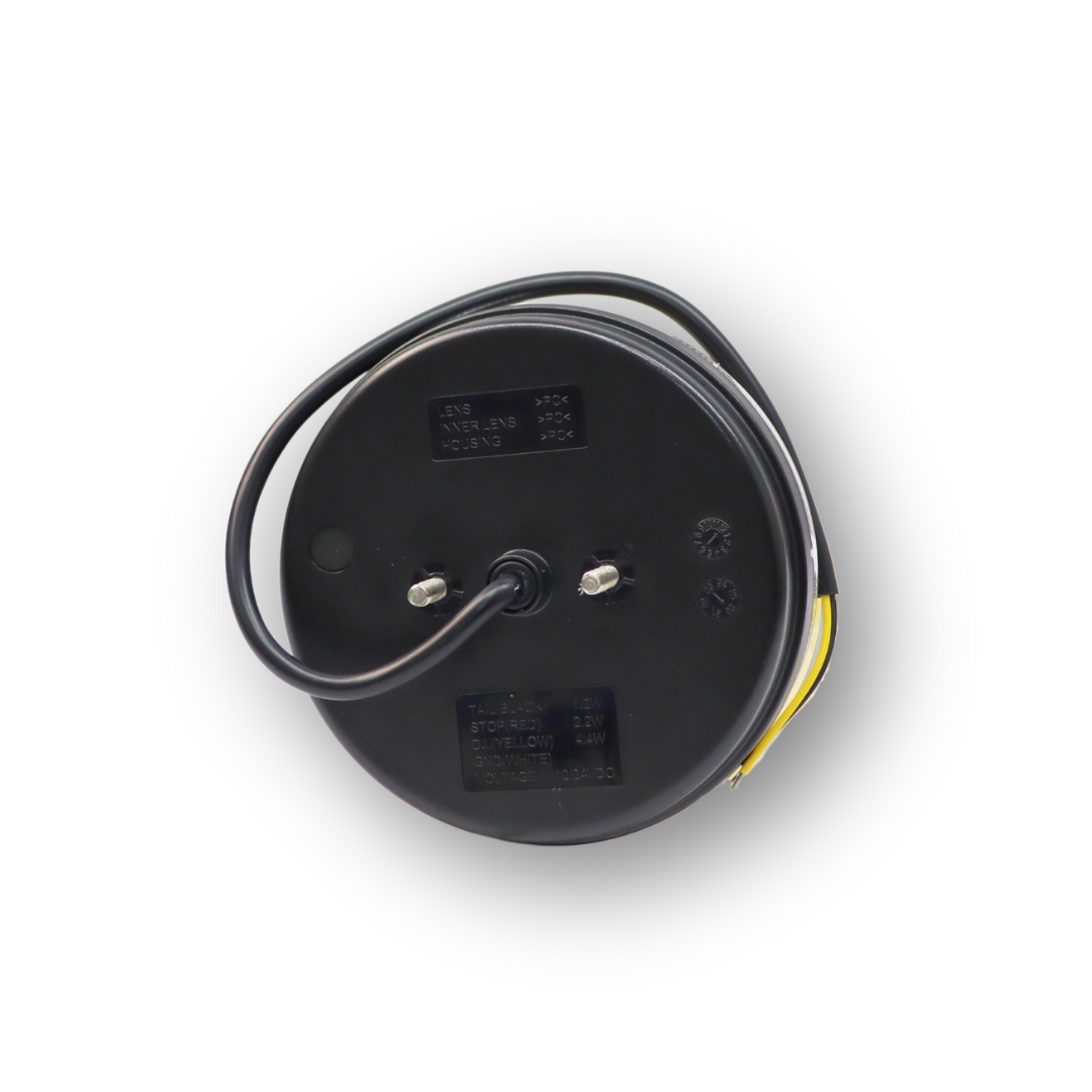 Фонарь задний диодный FERZE 10-30 в. 140х38 мм комб.круглый \прав-лев.\ Фонарь задний диодный FERZE 10-30 в. 140х38 мм комб.круглый \прав-лев.\