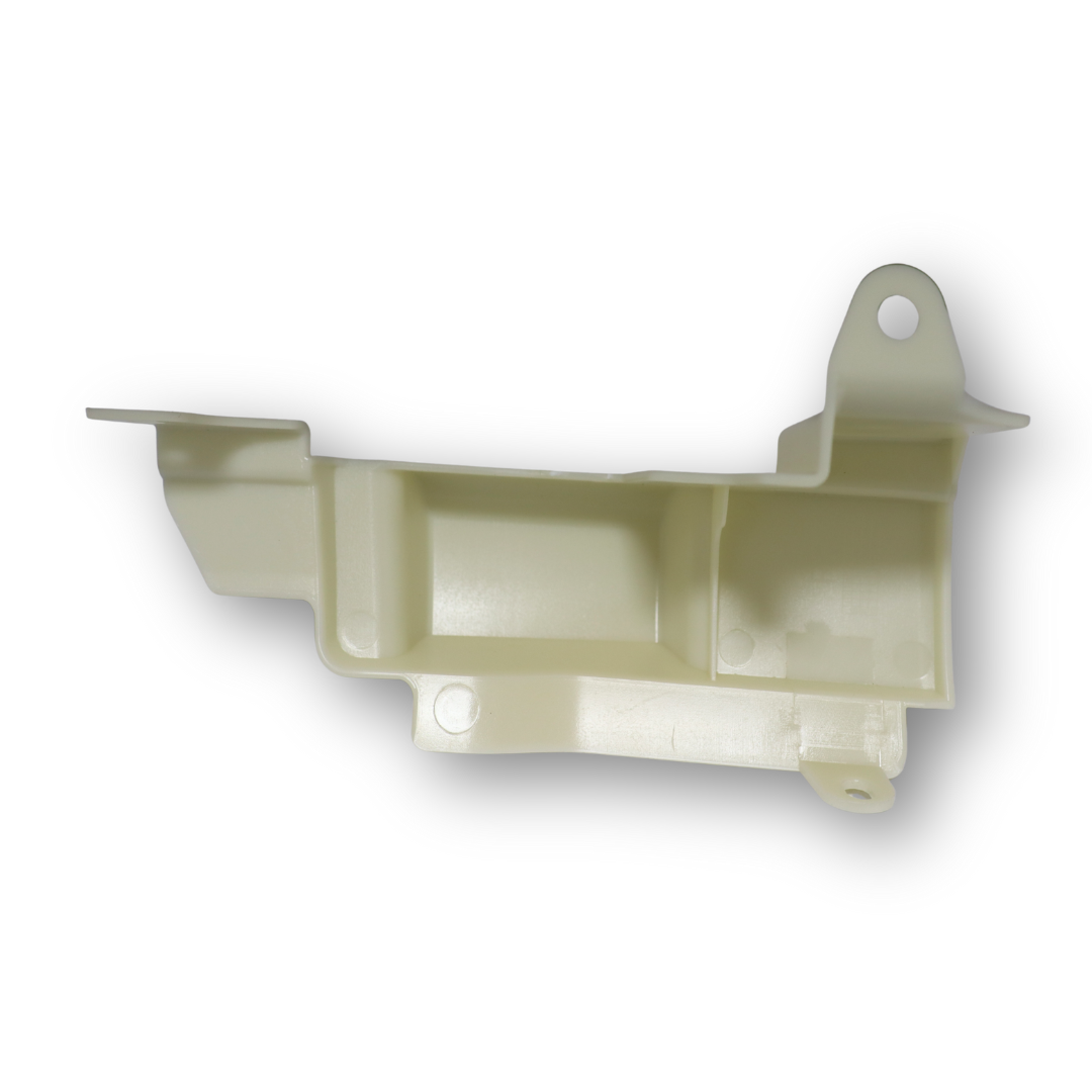 Крышка дверной  петли MAN TGS,TGX 07-13r- нижняя правая