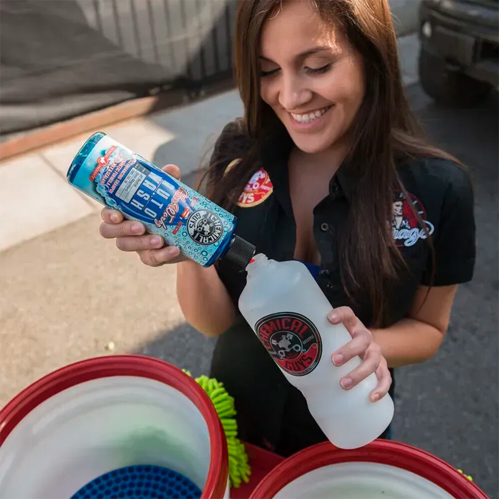 Автошампунь с усилителем блеска и нейтральным ph Glossworkz Intense Gloss Booster and Paintwork Cleanser - 473мл Автошампунь с усилителем блеска и нейтральным ph Glossworkz Intense Gloss Booster and Paintwork Cleanser - 473мл