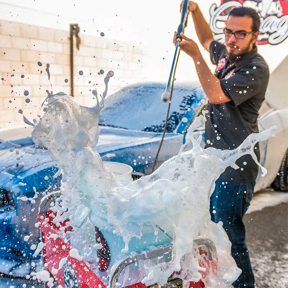 Автошампунь с усилителем блеска и нейтральным ph Glossworkz Intense Gloss Booster and Paintwork Cleanser - 473мл Автошампунь с усилителем блеска и нейтральным ph Glossworkz Intense Gloss Booster and Paintwork Cleanser - 473мл