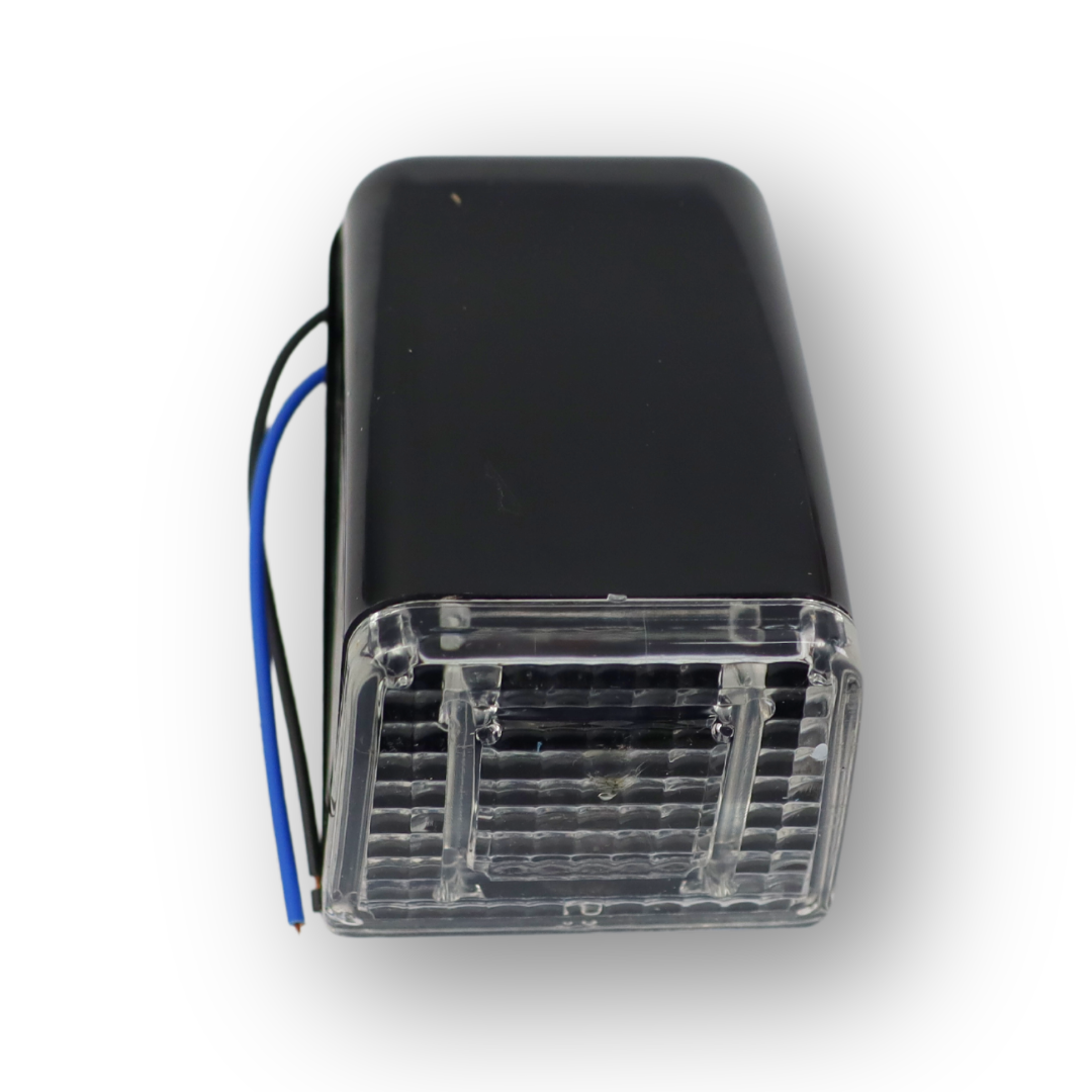 Корпус фонарика крыши VOLVO белый Корпус фонарика крыши VOLVO белый