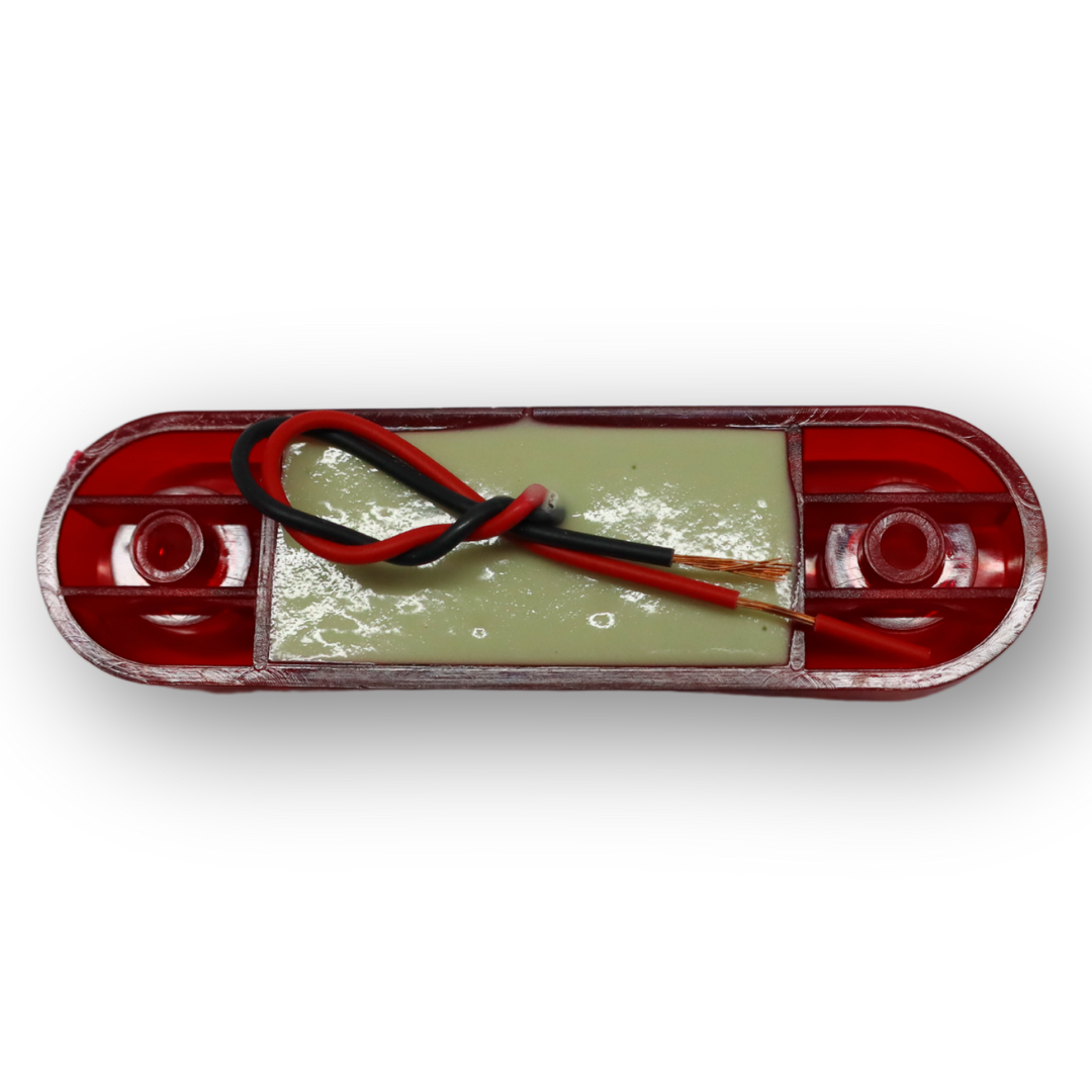 Фонарь габаритный LED 9 красный 12-24V 85*24мм Фонарь габаритный LED 9 красный 12-24V 85*24мм