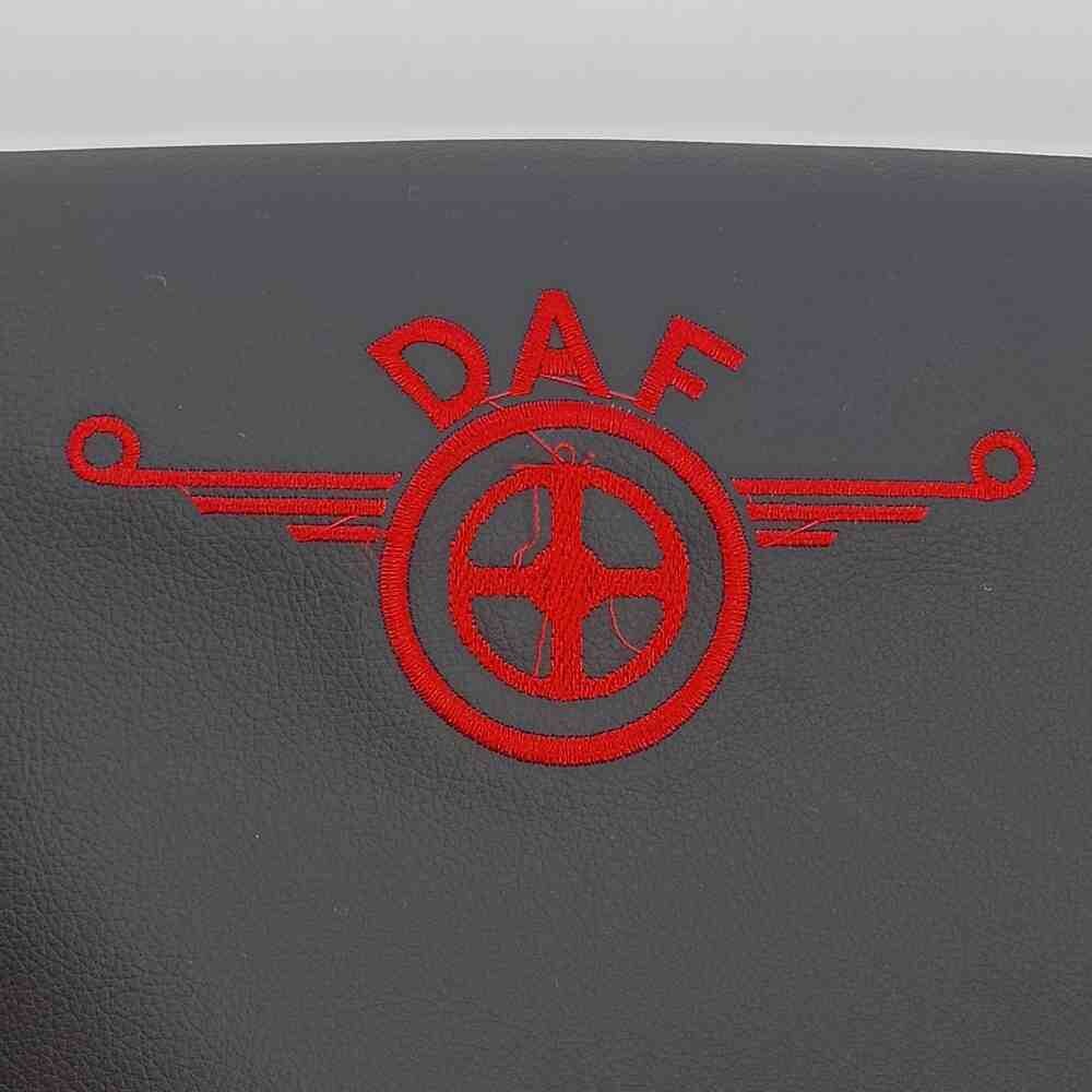 Чохол на сидіння DAF XF105 106 XG CF85 LF (2013-2024) синій Чохол на сидіння DAF XF105 106 XG CF85 LF (2013-2024) синій