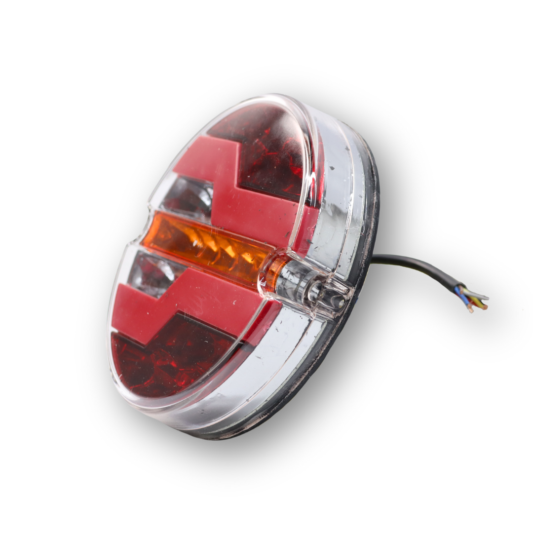 Фонарь задний диодный  12-24V. 140х32 мм.круглый  мулти бегущим поворотом