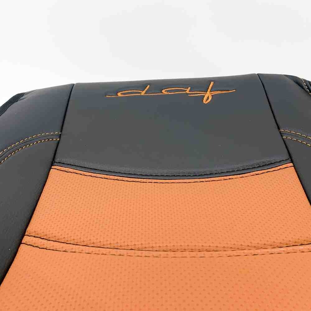 Чохол на сидіння DAF XF105 106 XG CF85 LF (2013-2024) перфор.шкіра коричн. Чохол на сидіння DAF XF105 106 XG CF85 LF (2013-2024) перфор.шкіра коричн.