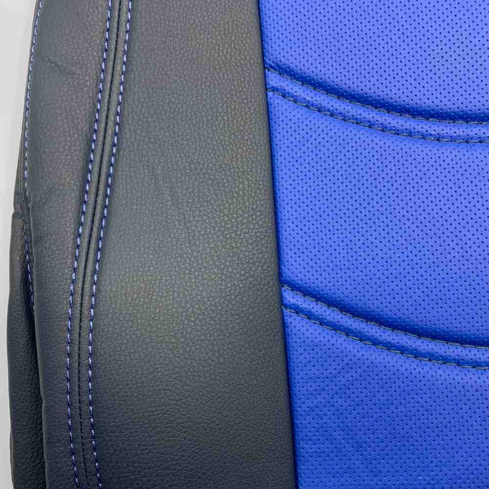 Чохол на сидіння SCANIA R,G,P (2004-2017) водій пілот - пас. складне, перфор.шкіра син. Чохол на сидіння SCANIA R,G,P (2004-2017) водій пілот - пас. складне, перфор.шкіра син.