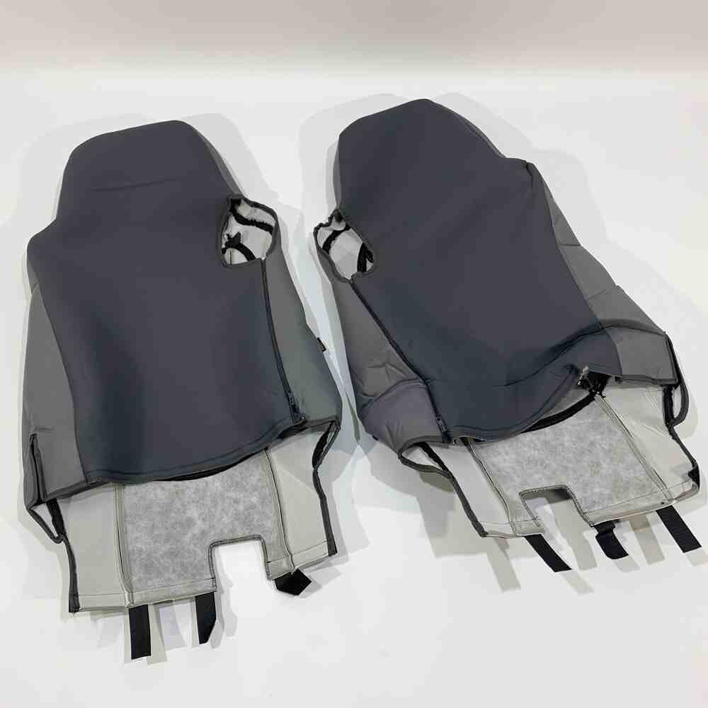 Чехол на сиденья DAF XF95 105 CF85 75 65 LF (2002-2012) перфор.кожа сер. Чехол на сиденья DAF XF95 105 CF85 75 65 LF (2002-2012) перфор.кожа сер.