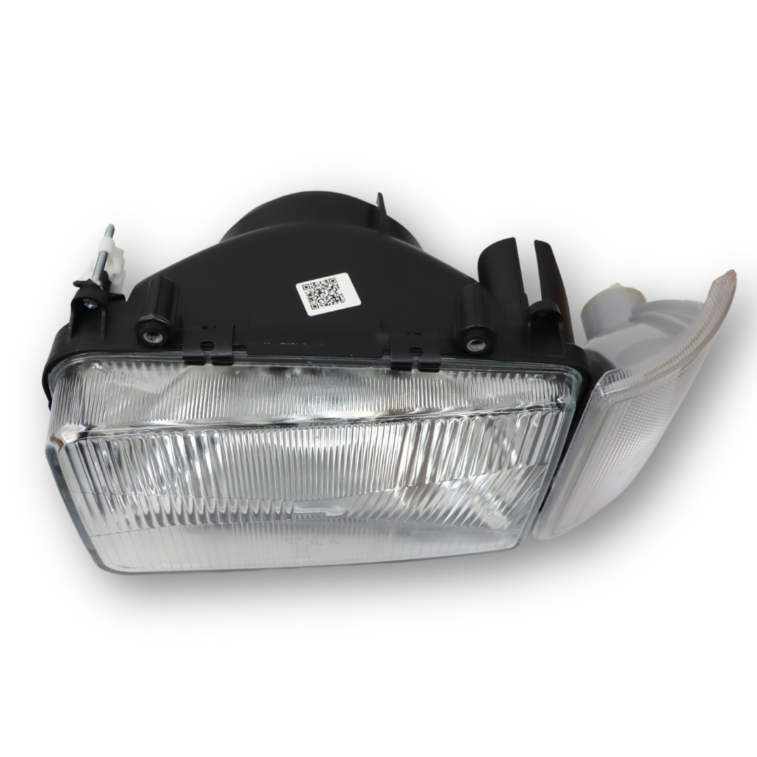 Фара DAF XF 95 (1997-2002) с белым указателем поворота, левая.(TANGDE) Фара DAF XF 95 (1997-2002) с белым указателем поворота, левая.(TANGDE)