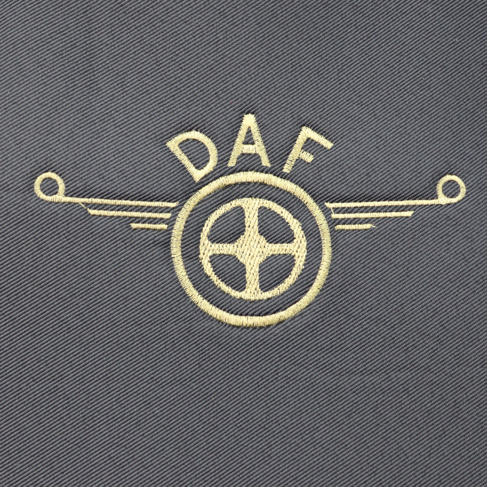 Чохол на сидіння DAF XF95 105 CF85 75 65 LF (2002-2012), сірий Чохол на сидіння DAF XF95 105 CF85 75 65 LF (2002-2012), сірий