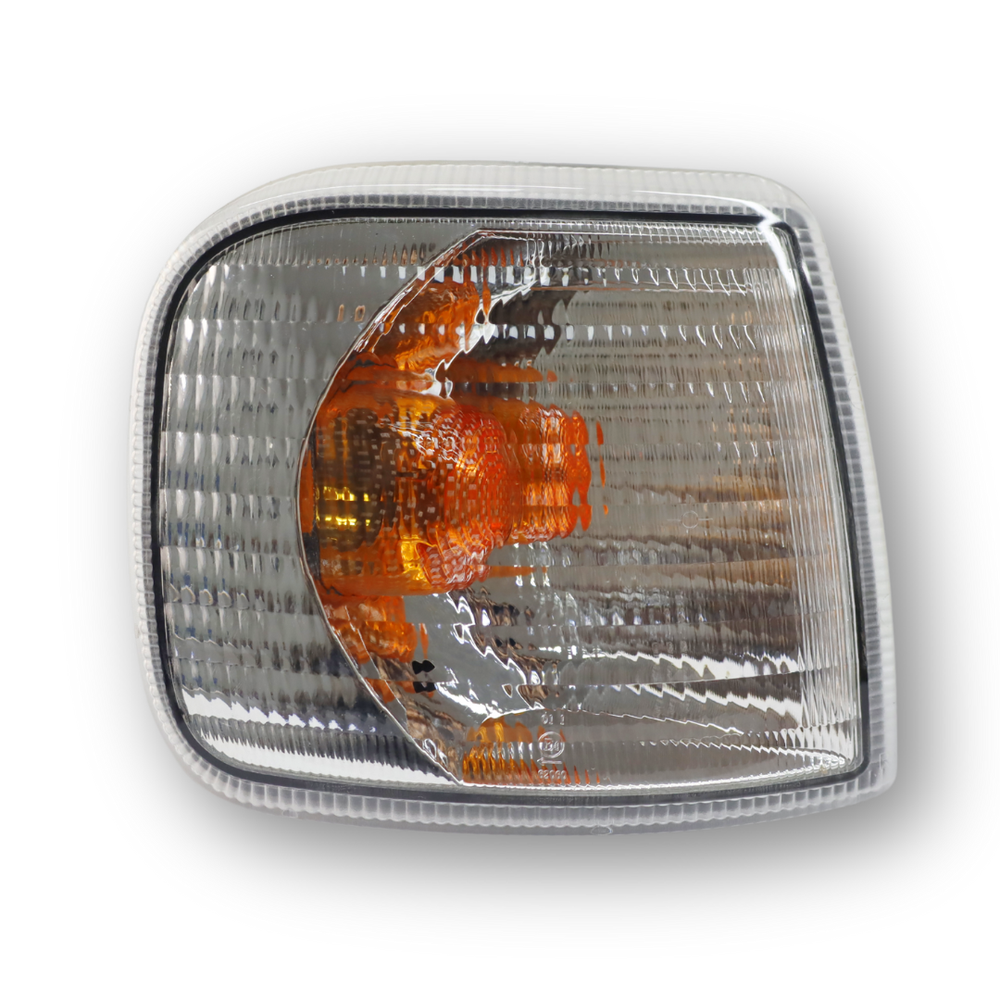 Указатель поворота RENAULT PREMIUM\ MIDLUM\KERAX (1996-2005) \правый\ без патрона(TANGDE)