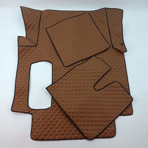 Коврик Экокожа MAN TGX 2008 -2017; 1 ящ.,АКПП,МКПП, коричневый, Коврик Экокожа MAN TGX 2008 -2017; 1 ящ.,АКПП,МКПП, коричневый,