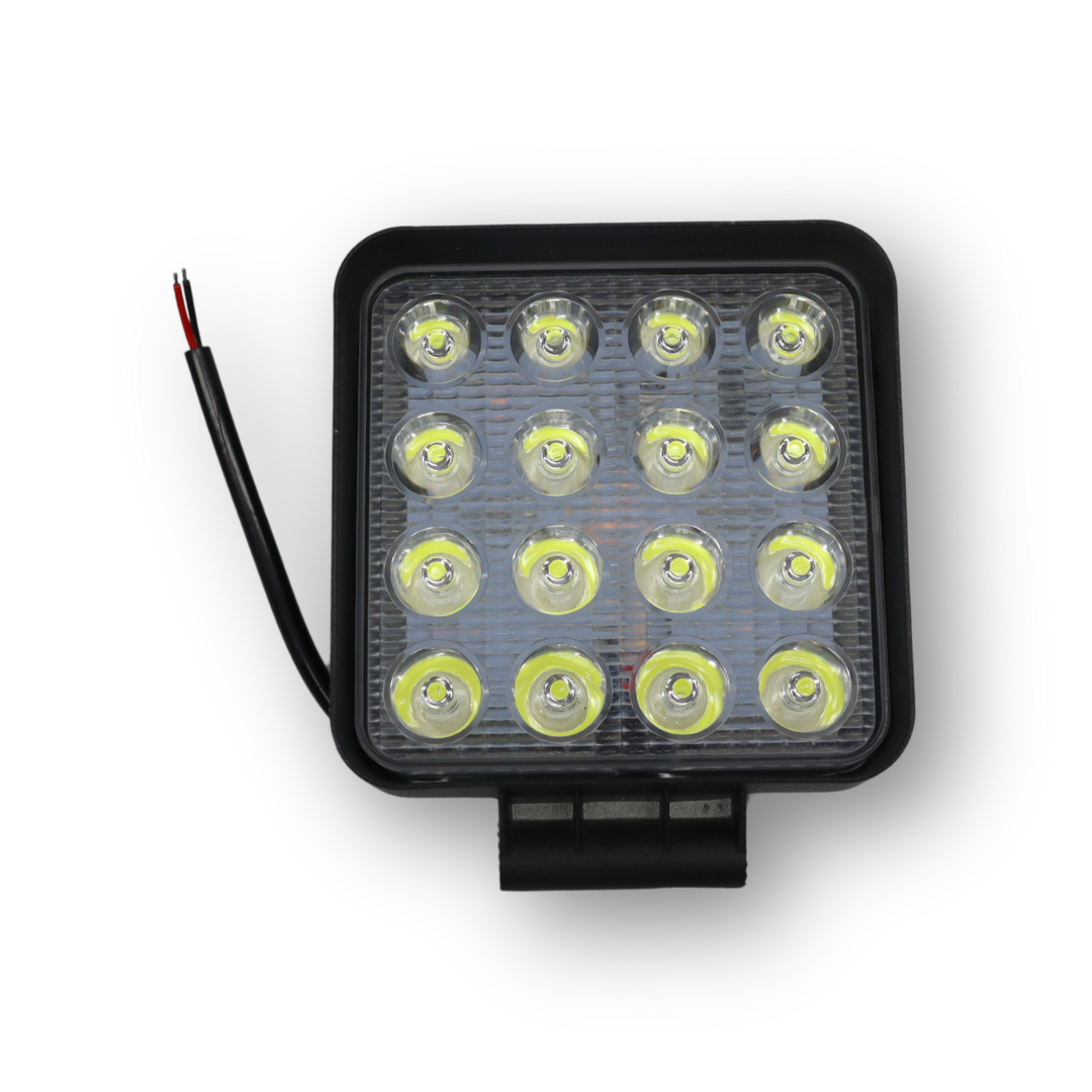 Фара дополнительная LED  (48 ватт 16 диод) \квадрат\