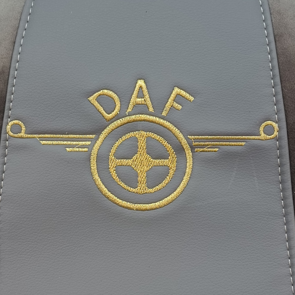 Чохол на сидіння Chess DAF XF95 105 CF85 75 65 LF (2002-2012) 0235 сіра шкіра - сірий велюр