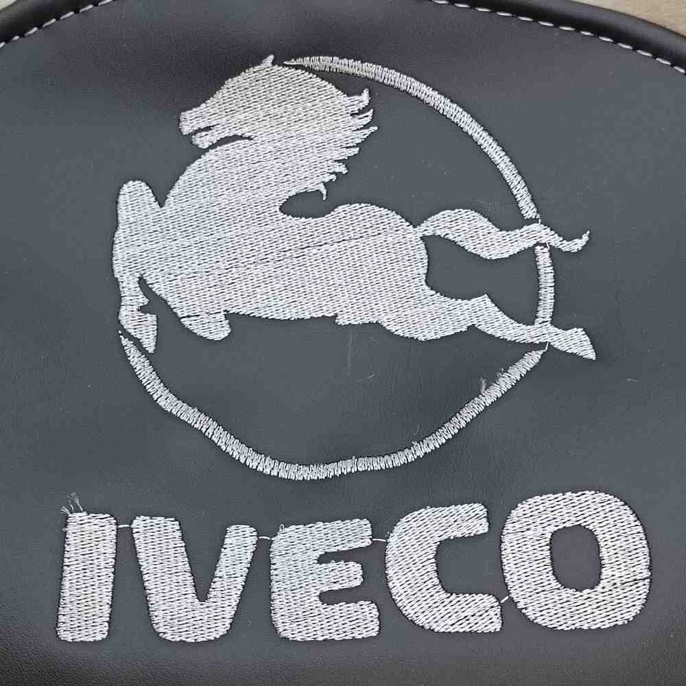 Чохол на сидіння Chess Велюр IVECO STRALIS з2003, E-CARGO,TRAKKER з 2008, чорний Чохол на сидіння Chess Велюр IVECO STRALIS з2003, E-CARGO,TRAKKER з 2008, чорний