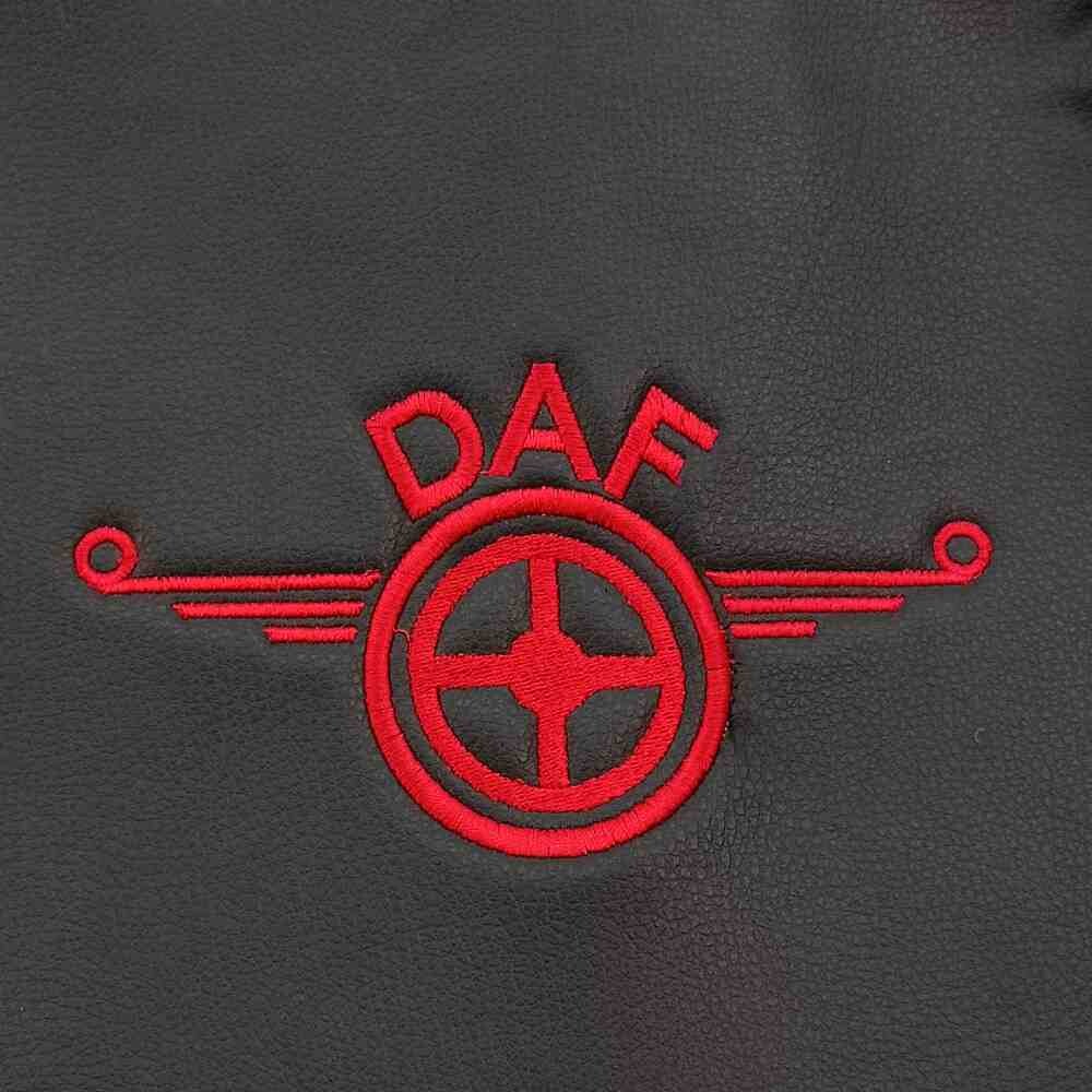 Чехол на сиденья KAR Кожа+стежка DAF XF95 105 CF85 75 65 LF (2002-2012) кожа черн.-красная нить