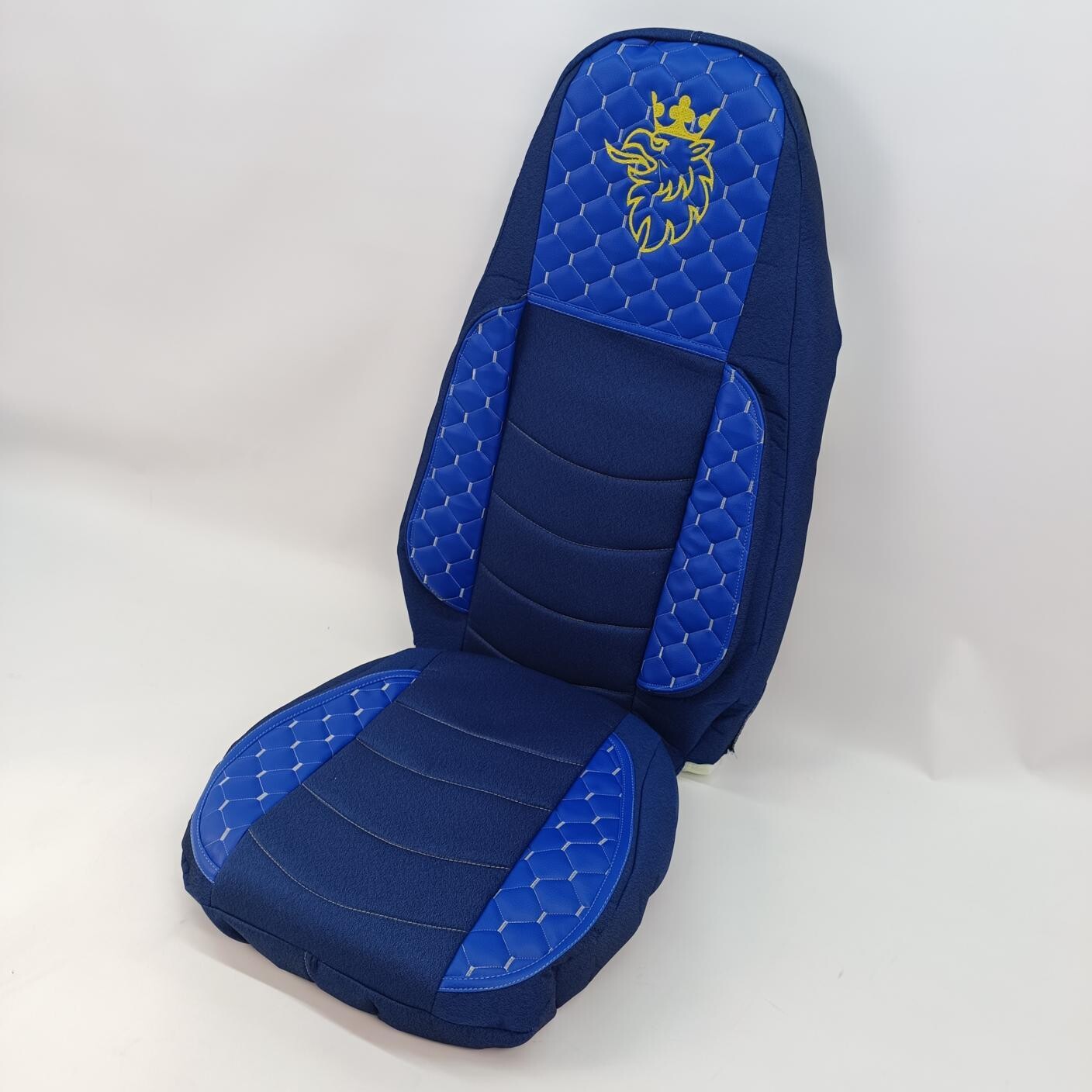 Чохол на сидіння KILIFI SCANIA R,G,P (2004-2017) водій пілот - пас. пілот, синій Чохол на сидіння KILIFI SCANIA R,G,P (2004-2017) водій пілот - пас. пілот, синій