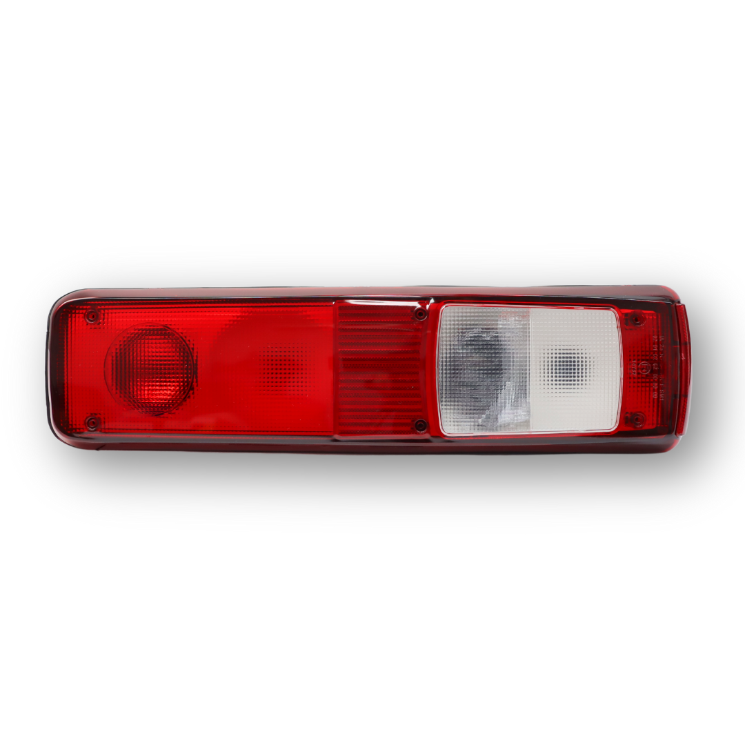 Фонарь задний RENAULT PREMIUM I / II - MAGNUM - KERAX (2006→) \правый\ с разъемом AMP
