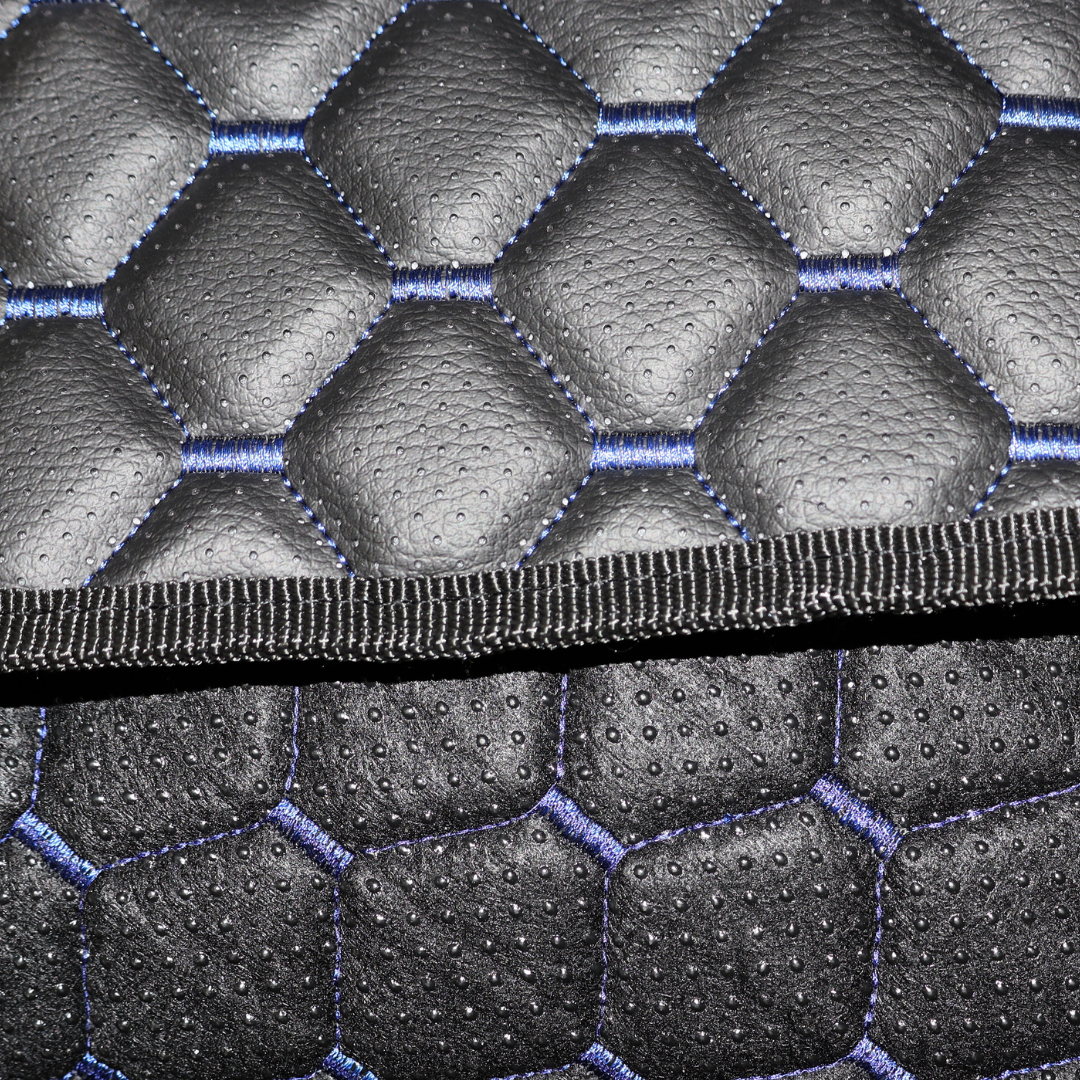 Килимок Екошкіра DAF XF106 з 2013; АКПП, чорний, перфорація, синя нитка, АСП