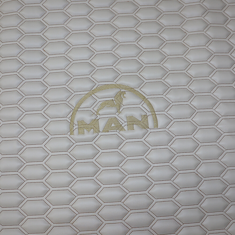 Коврик Экокожа MAN TGX с 2021; 2ящ., АКПП, бежевый, АСП Коврик Экокожа MAN TGX с 2021; 2ящ., АКПП, бежевый, АСП