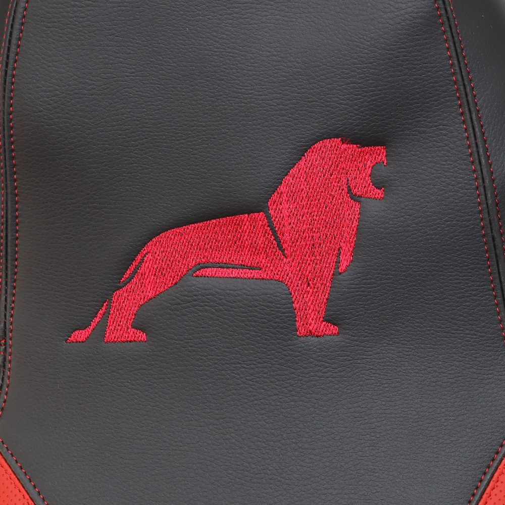 Чехол на сиденья MAN TGX,TGA,TGL,TGM,TGS; (2017) 1 ремень водитель, красная перфор кожа - бока черная Чехол на сиденья MAN TGX,TGA,TGL,TGM,TGS; (2017) 1 ремень водитель, красная перфор кожа - бока черная