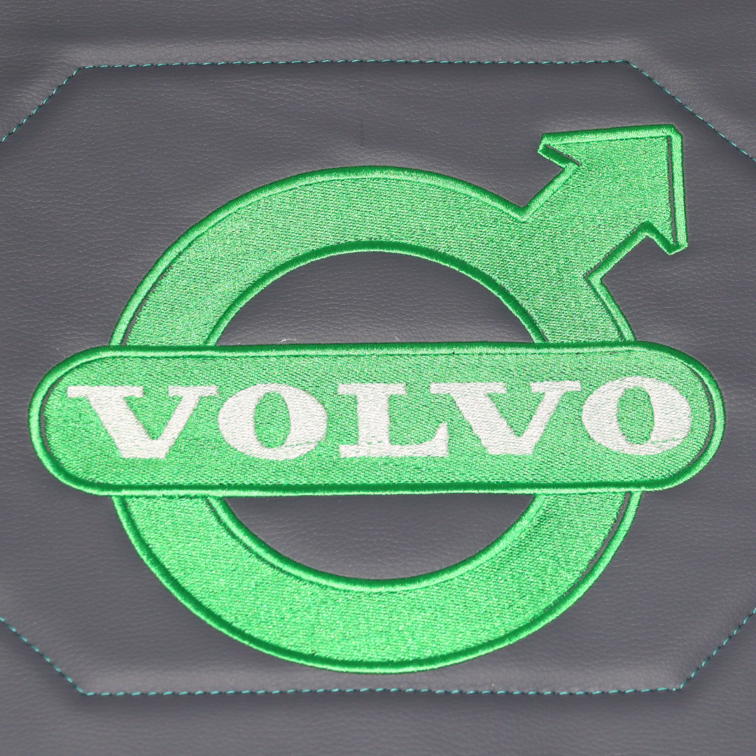 Килимок 3D Екошкіра Volvo FH Euro 6 з 2014; АКПП сірий Килимок 3D Екошкіра Volvo FH Euro 6 з 2014; АКПП сірий