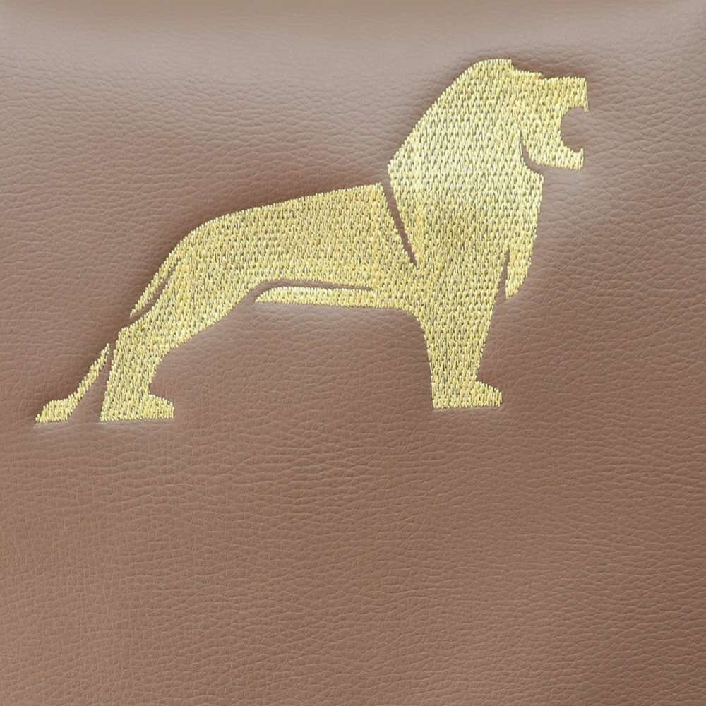 Чохол на сидіння KAR Шкіра+стібка MAN TGX,TGA,TGL,TGM,TGS; (2005-2020) 1 ремінь водій (перфорована шкіра чорна - боки коричнева) Чохол на сидіння KAR Шкіра+стібка MAN TGX,TGA,TGL,TGM,TGS; (2005-2020) 1 ремінь водій (перфорована шкіра чорна - боки коричнева)