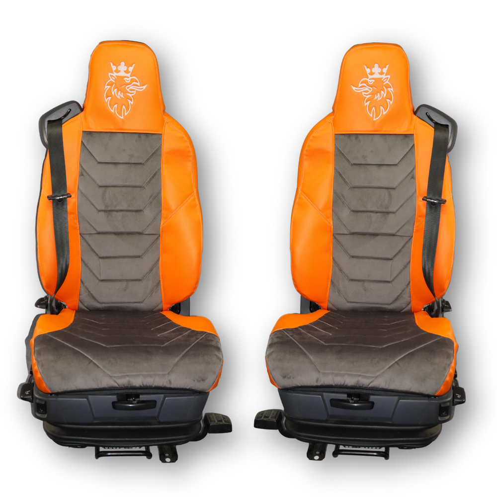 Чохол на сидіння SCANIA R,G,P,S (2014-...) водій моноліт - пас. моноліт, сірий велюр - помаранчева шкіра Чохол на сидіння SCANIA R,G,P,S (2014-...) водій моноліт - пас. моноліт, сірий велюр - помаранчева шкіра