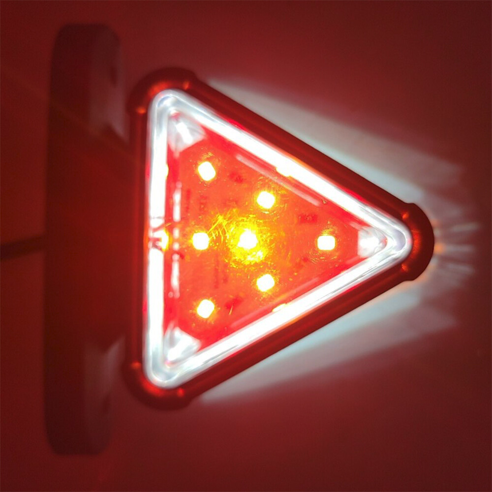 Габаритный фонарь треугольный; красно-белый; 12-24V; 8,5 см Габаритный фонарь треугольный; красно-белый; 12-24V; 8,5 см