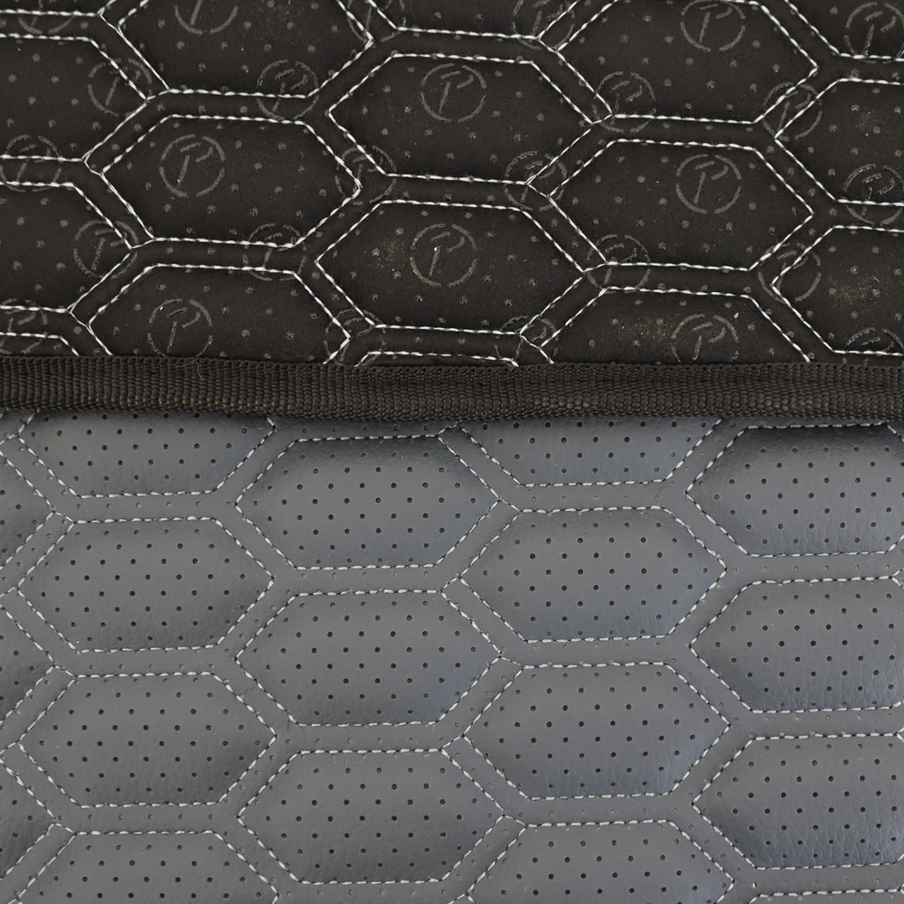 Коврик Экокожа DAF XF 106 с 2013; АКПП; серый; перфорация; АСП Коврик Экокожа DAF XF 106 с 2013; АКПП; серый; перфорация; АСП