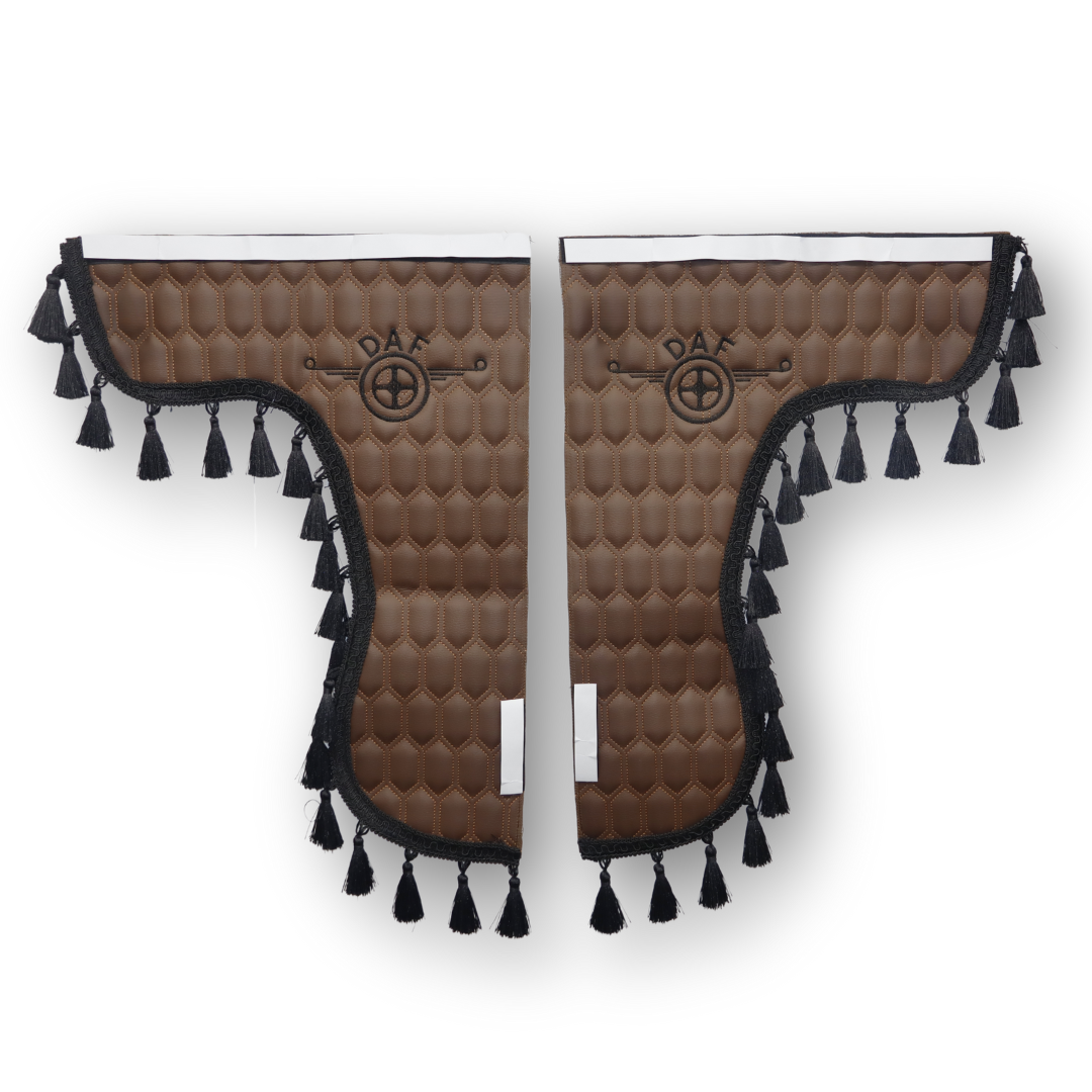 Шторка лоб + косинки Екошкіра; DAF коричнева (паркет мал.) ЗАКАЗНА