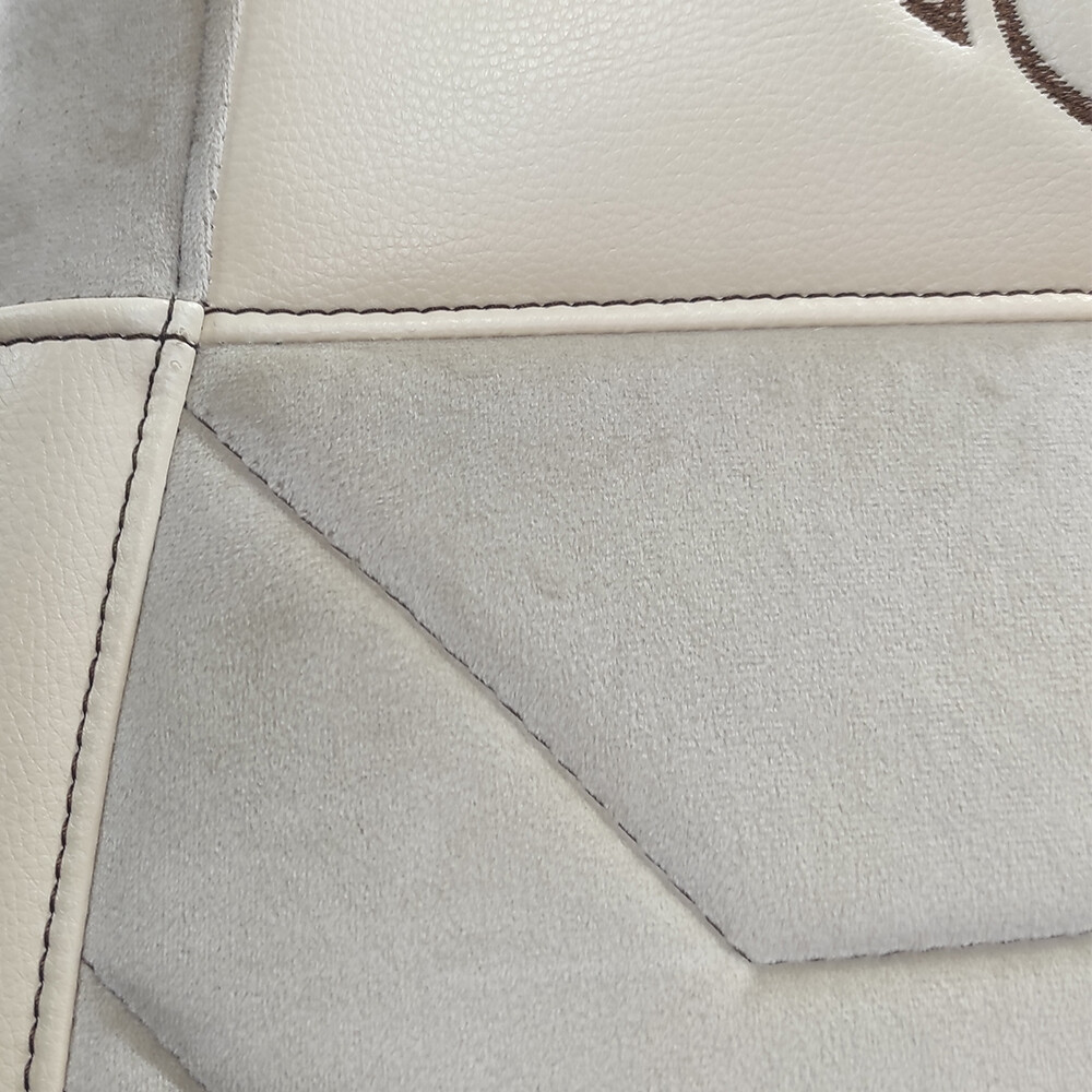 Чохол на сидіння Chess SCANIA R,G,P (2004-2017) водій пілот - пас. пілот беж.