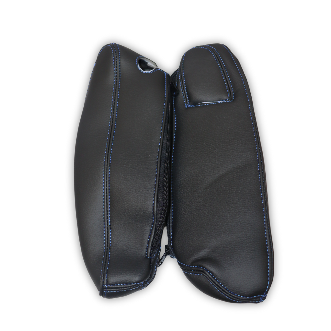 Подлокотник SCANIA до 2017 г., черная кожа (2 шт.) Подлокотник SCANIA до 2017 г., черная кожа (2 шт.)