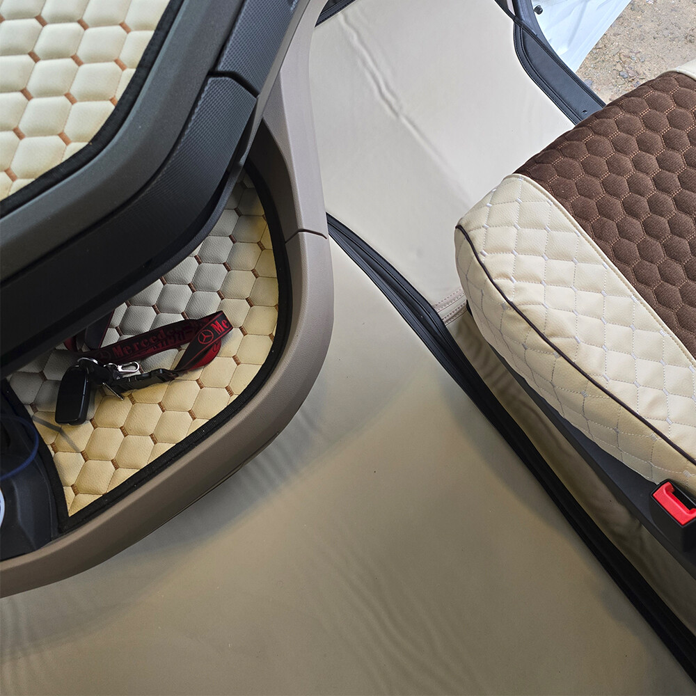 Килимок 3D Екошкіра DAF XG; АКПП, бежевий