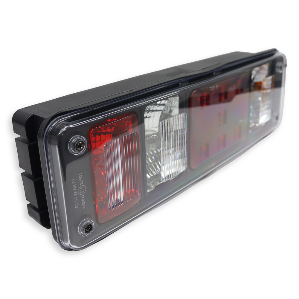 Ліхтар задній PRIMESTAR I з роз'ємом AMP \прав.\ (MARS) Ліхтар задній PRIMESTAR I з роз'ємом AMP \прав.\ (MARS)