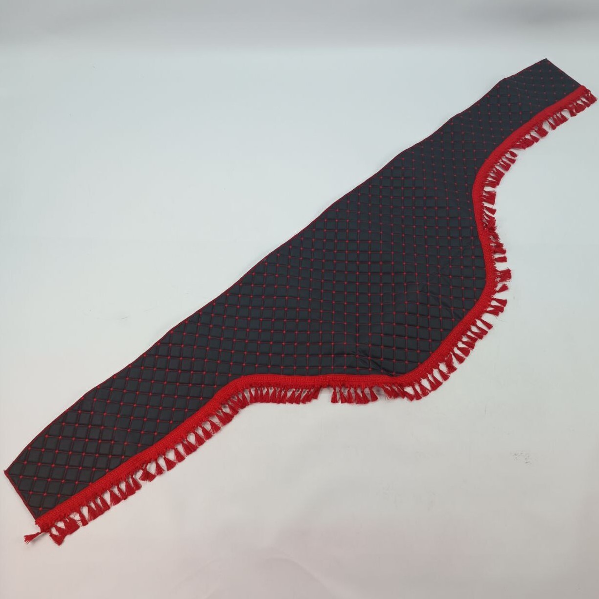 Накидка на торпеду DAF XF105 черная Накидка на торпеду DAF XF105 черная