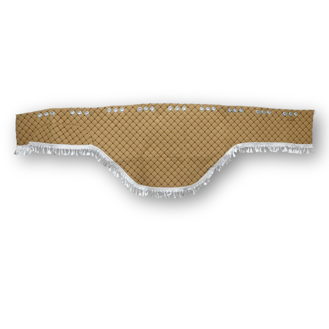 Накидка на торпеду DAF XF95 бежевая Накидка на торпеду DAF XF95 бежевая