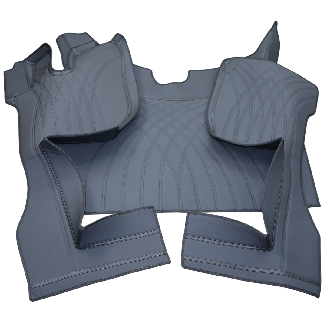 Коврик 3D Экокожа Volvo FH Euro 6 с 2014;АКПП черный Коврик 3D Экокожа Volvo FH Euro 6 с 2014;АКПП черный