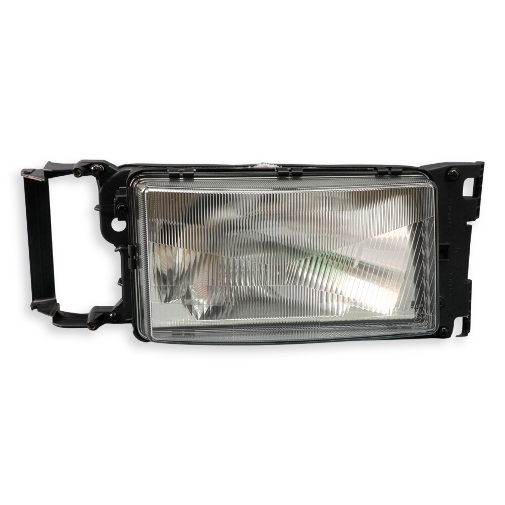 Фара SCANIA 114, 124, R, P, G (1996-2019) без покажчика повороту, права (TANGDE) Фара SCANIA 114, 124, R, P, G (1996-2019) без покажчика повороту, права (TANGDE)