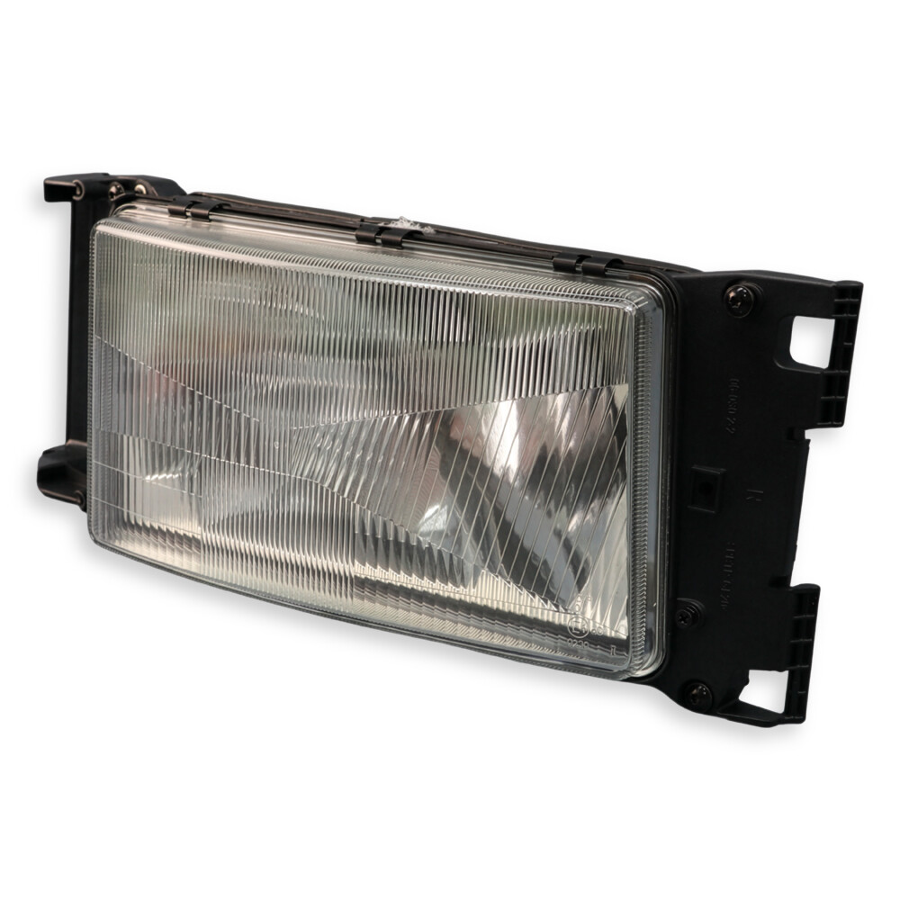 Фара SCANIA 114, 124, R, P, G (1996-2019) без покажчика повороту, права (TANGDE) Фара SCANIA 114, 124, R, P, G (1996-2019) без покажчика повороту, права (TANGDE)