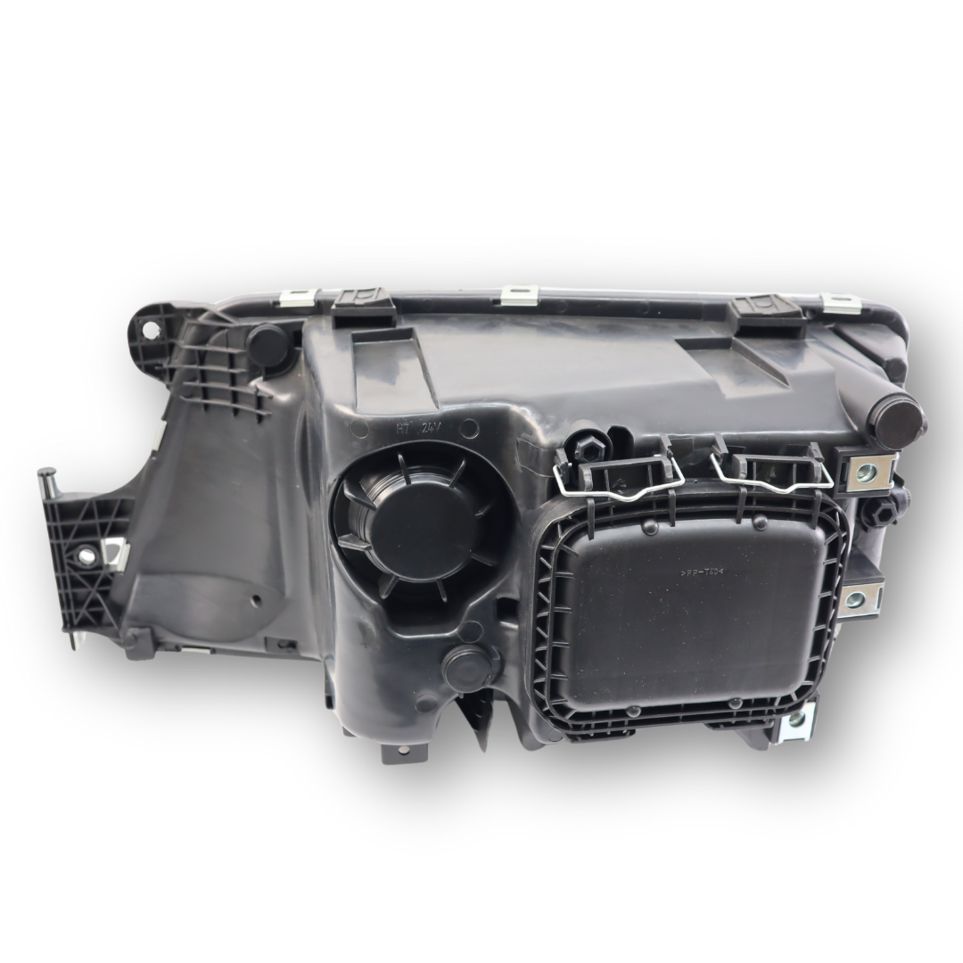 Фара MAN TGX, TGS (2006-...) электрорегулировка, левая (C.F.Berg) Фара MAN TGX, TGS (2006-...) электрорегулировка, левая (C.F.Berg)